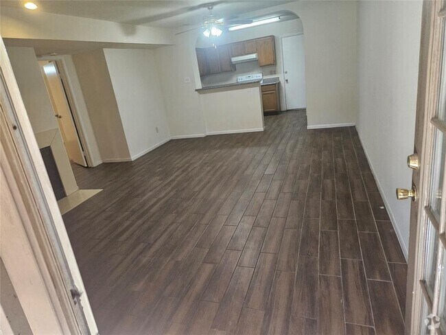Building Photo - 2425 Holly Hall St Unit A6 Rental