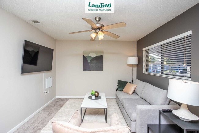 Photo - 7610 W Waters Ave Unidad K213.46936