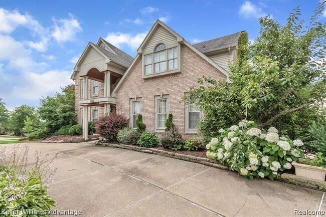 Photo - 9049 Cobblestone Cir