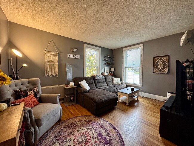 Photo - 87 High St Unidad #1R