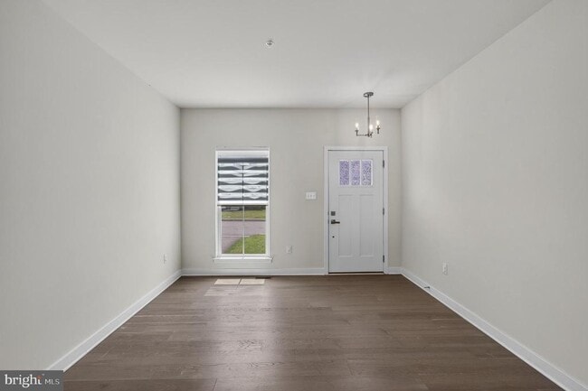 Photo - 1047 Watson Ct