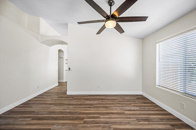 Photo - 17012 S 27th Pl