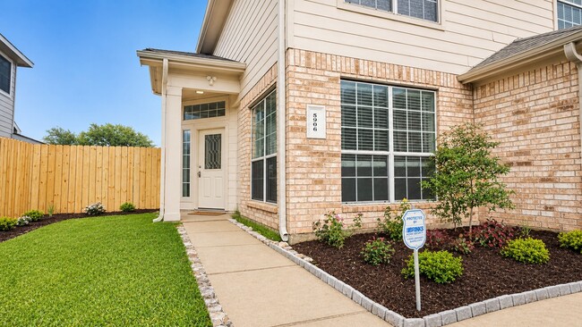 Photo - 5906 Llano Creek Dr