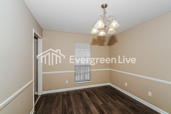 Photo - 507 Bennett Dr