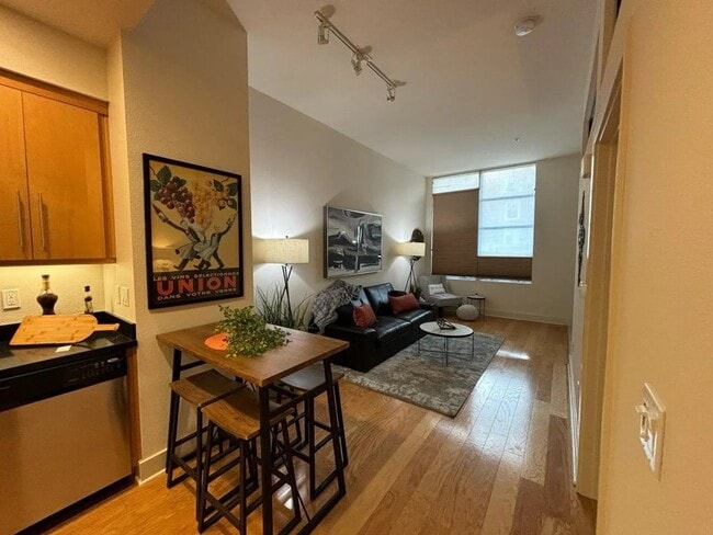 Photo - 1 E Julian St Unit 111