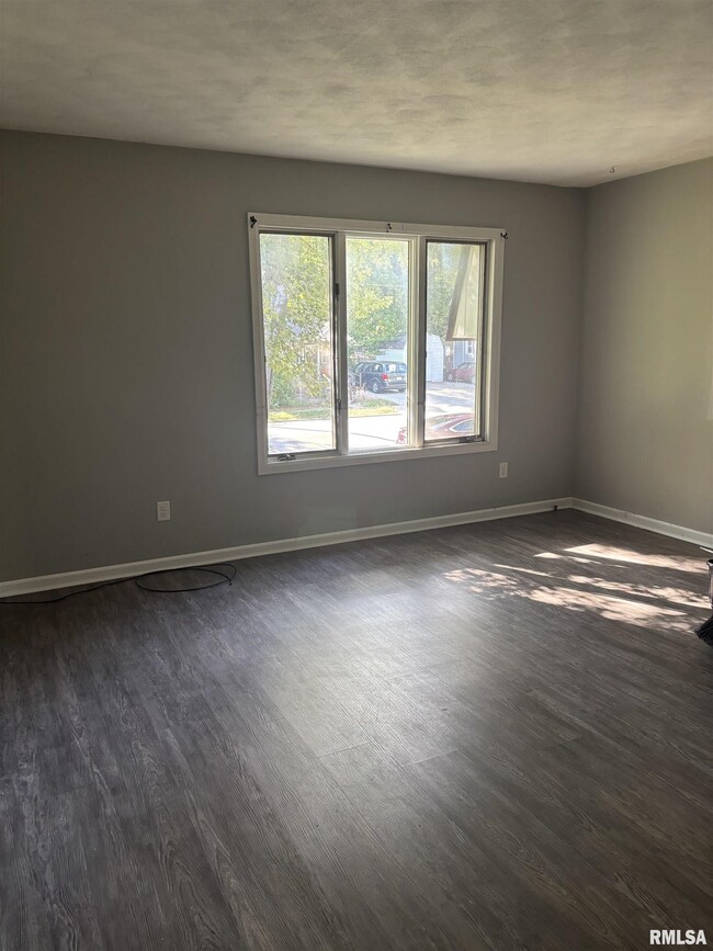 Photo - 1407 Bridge Ave Unidad 1