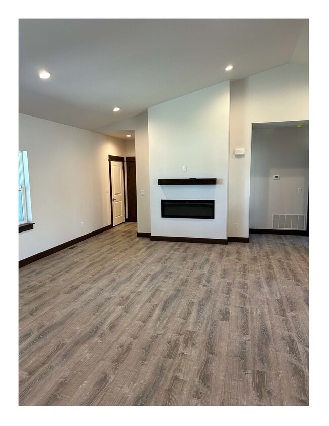 125 Thomas Wy