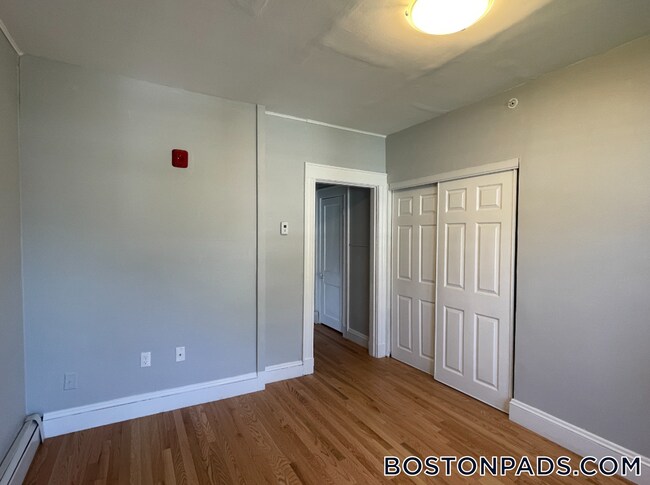 Photo - 233 Lafayette St Unit 11