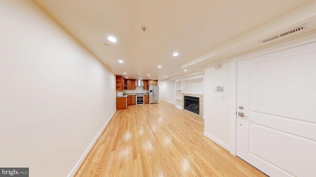 1462 Harvard St NW Unit 1