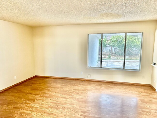 Photo - Spacious North Fresno 4/3 with Pool