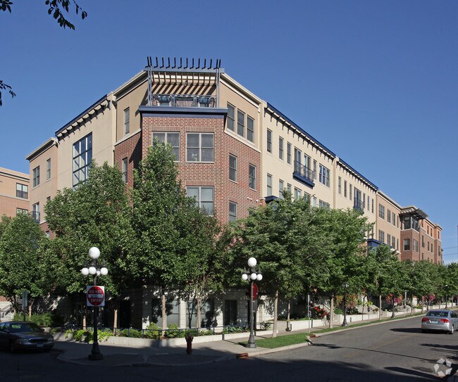 Photo - Dakota On The Park