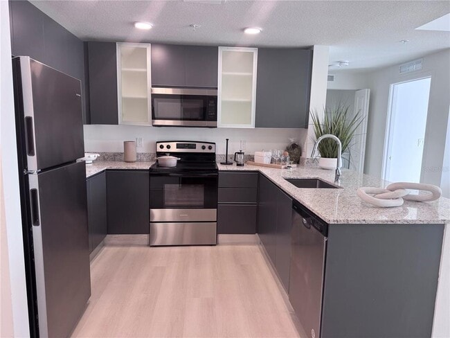 Photo - 5587 Millennia Park Dr Unidad 112