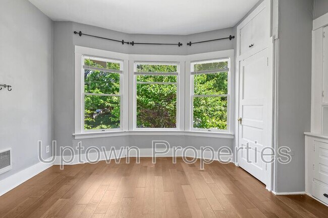 Photo - 1005 SE 27th Ave