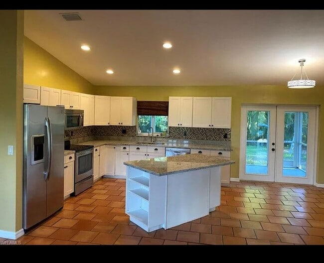 Photo - 1904 SW 28th Terrace