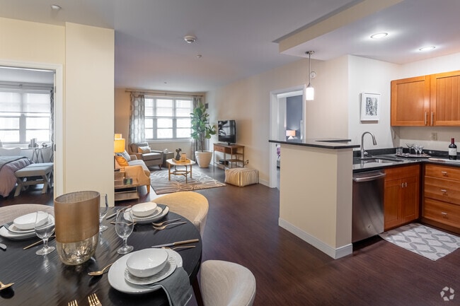 2BR, 2BA