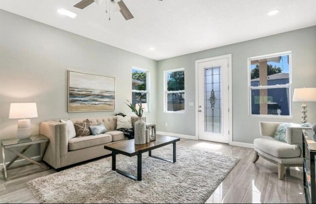 Photo - 5037 23rd St N