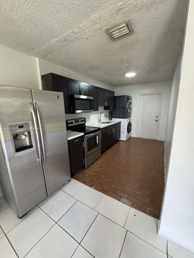 Photo - 2710 NW 11th Pl Unit 1-2