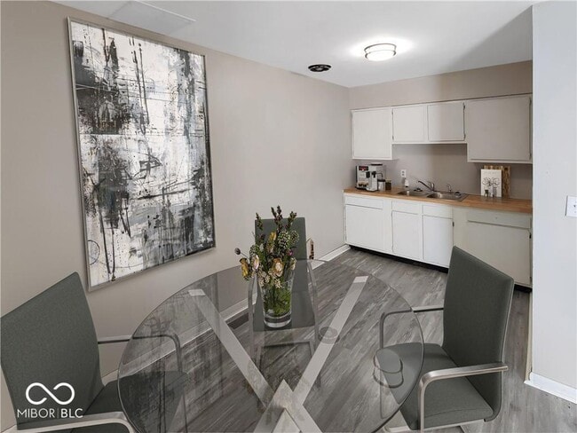 Photo - 106 W Broadway St Unit X