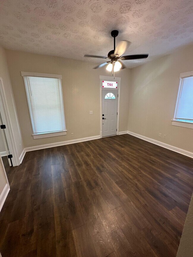 Photo - Fully Renovated 4/1-Single Family  Availab...