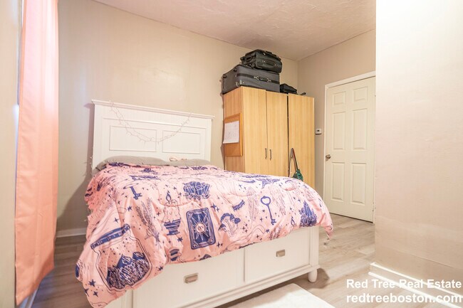 Photo - 10 Gardner St Unit 1