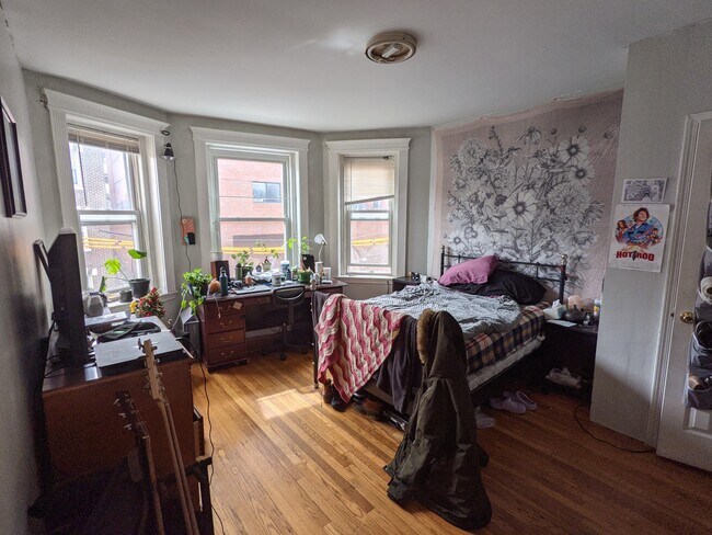 Photo - 158 Kelton St Apartments Unit 5