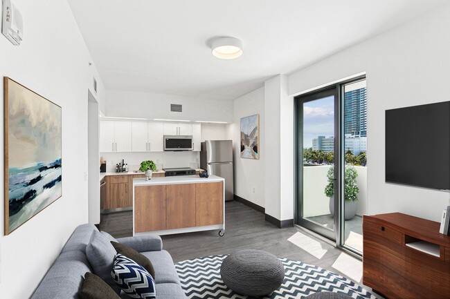 Photo - The Anamar at Collins Park