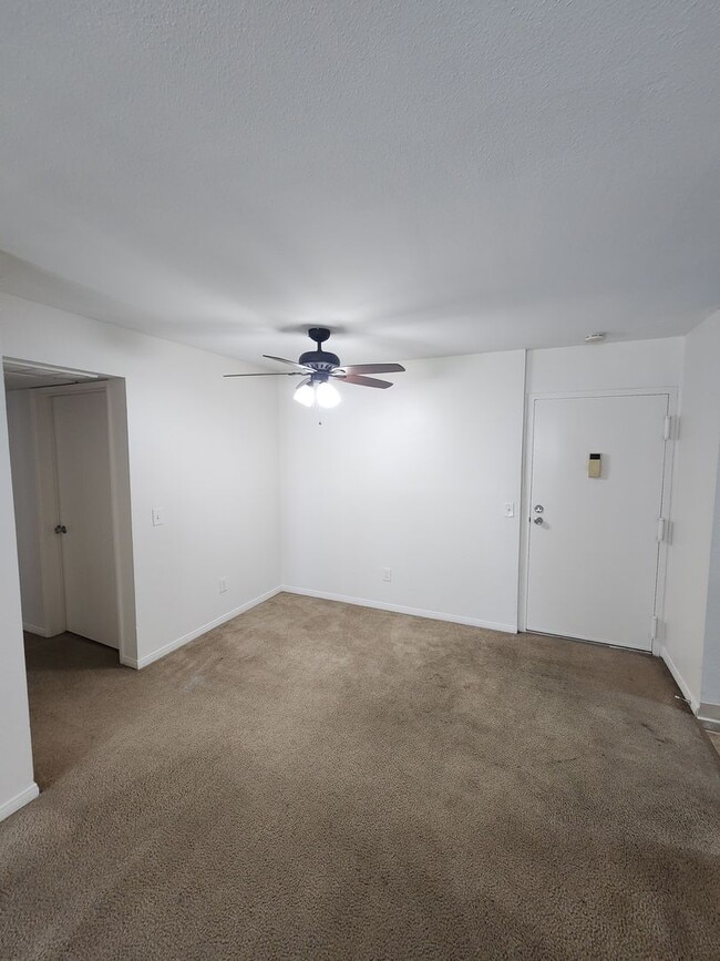 Photo - Gorgeous and Comfortable - Dual Master Suites - 2BD/2BA - East Mission Valley Unit 202