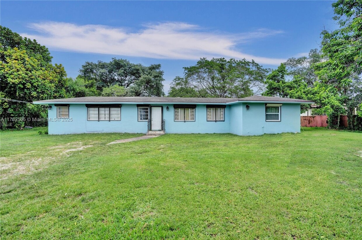 Photo - 12525 SW 104th St (Miami, FL)