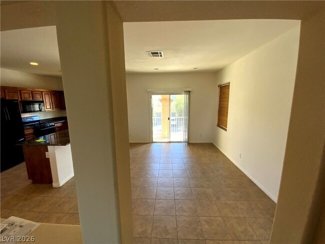 1182 Enzo Ave
