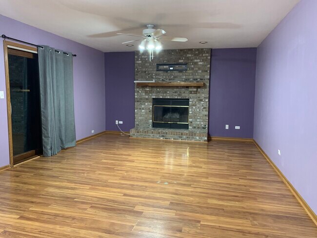 Photo - 1105 Huntington Dr