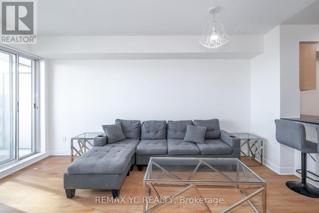 Photo - 35 Bales Ave Unit 1909