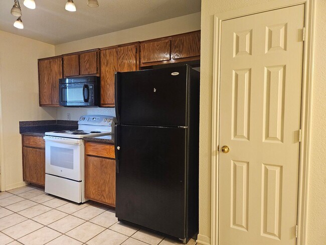 Photo - 3015 Cantabrian Dr Unit A