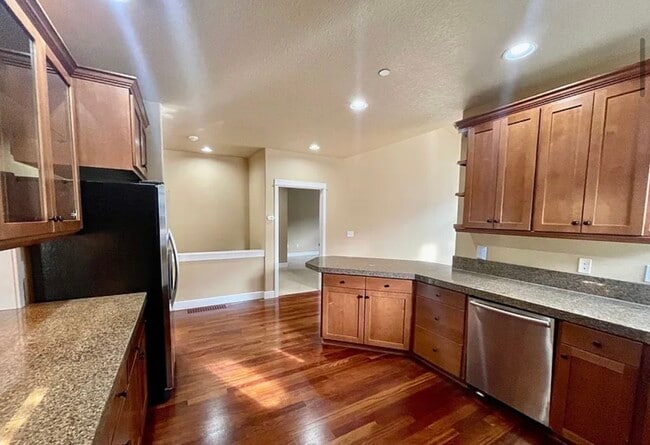 Photo - 8557 SE Bristol Park Dr Unit Beautiful Condo for rent in Happy Valley