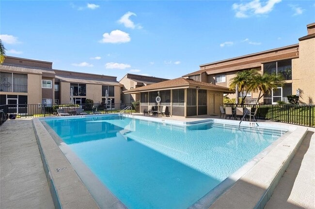 Photo - 1589 Greenlea Dr Unit 3