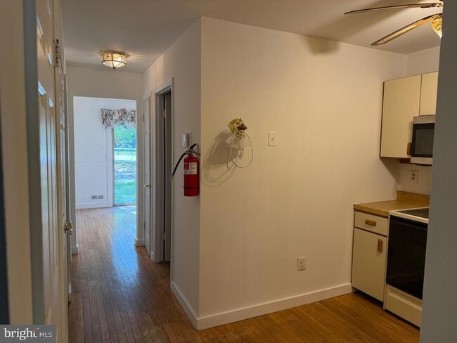 Photo - 1614 Huntingdon Mews