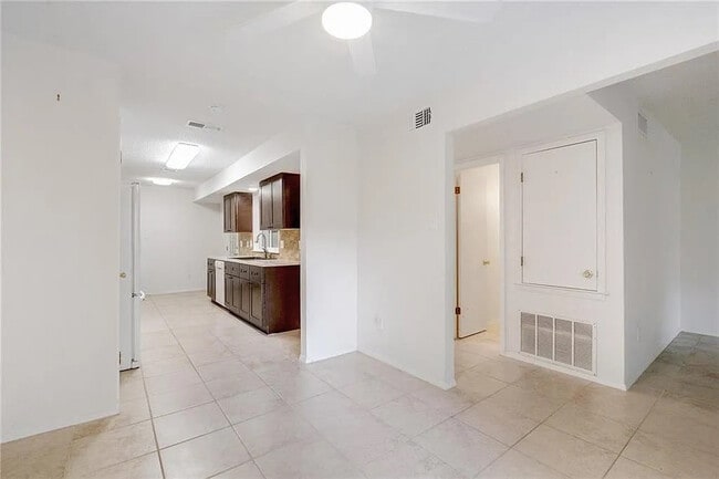 Photo - Room in Townhome on Timber Brush Trail