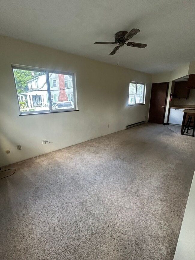 Photo - 611 Elmwood St