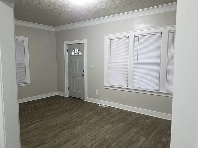 Photo - 1572 Polk St