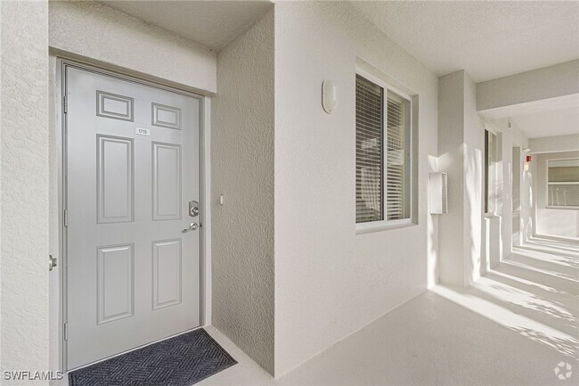 Building Photo - 10333 Heritage Bay Blvd Unit 1715 Rental