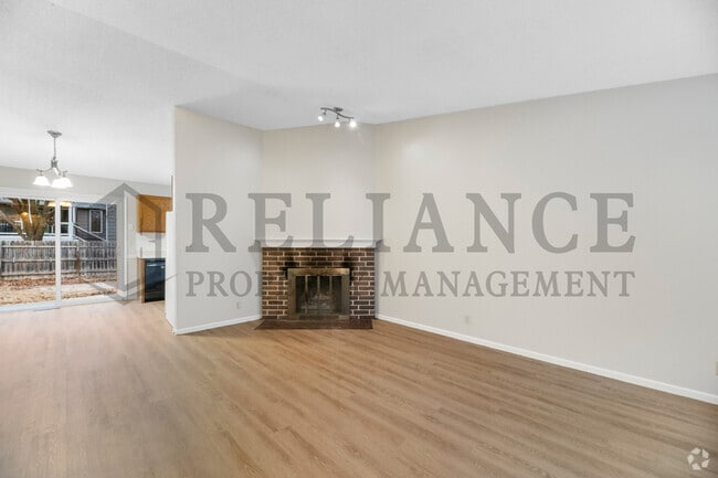 Building Photo - 141 S Lark St Rental