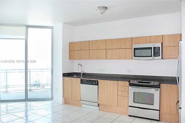 Photo - 350 S Miami Ave Unidad 2713