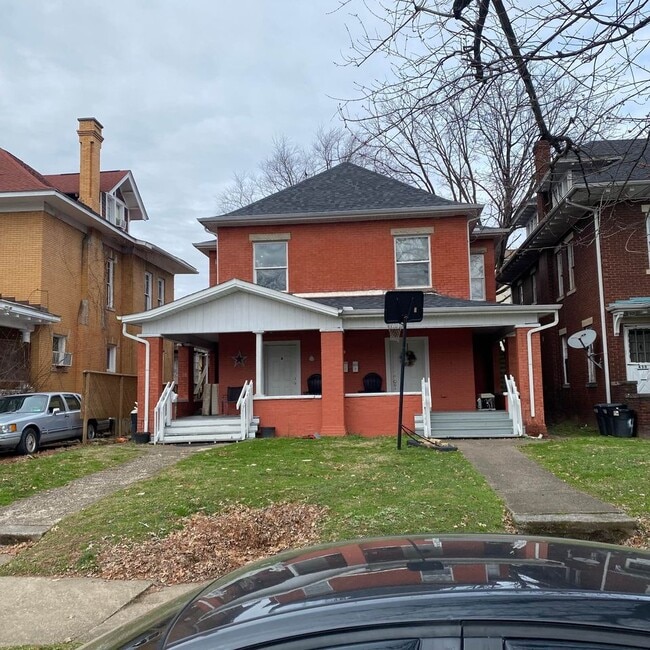 Photo - 446 6th Ave Unit Upstairs Apartment