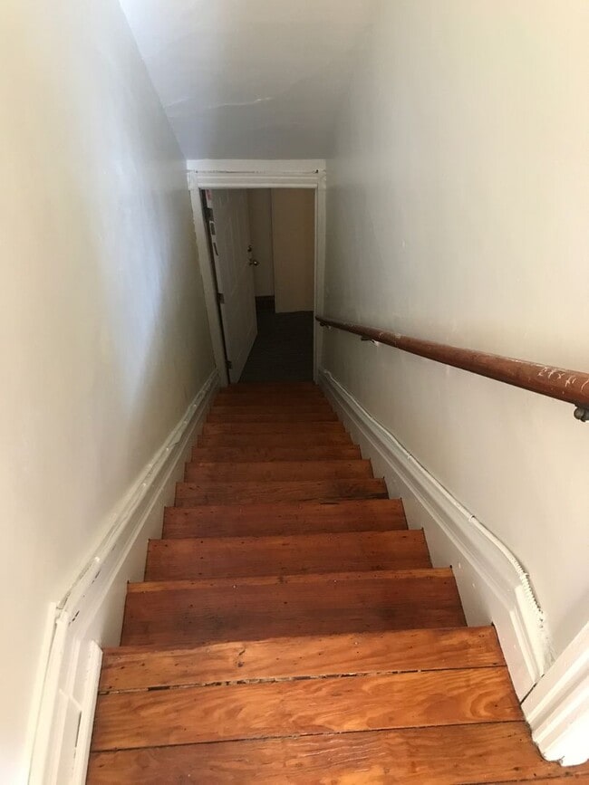 Photo - 139 N 10th St Unit Apt 3