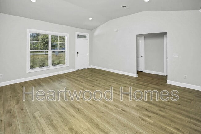Photo - 6640 Satchelford Rd