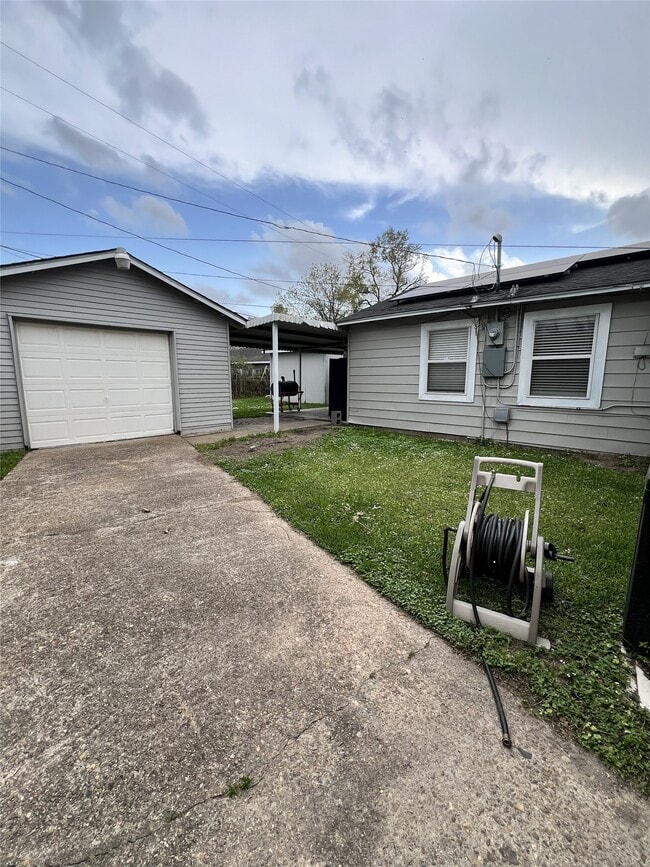 Building Photo - 12438 Dorwayne Ct