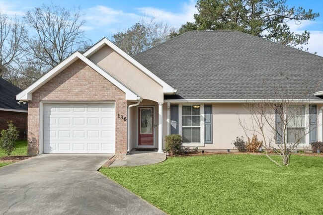 Building Photo - 136 Southgate Dr