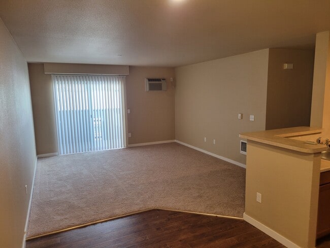 Photo - Summit Ridge Apartments