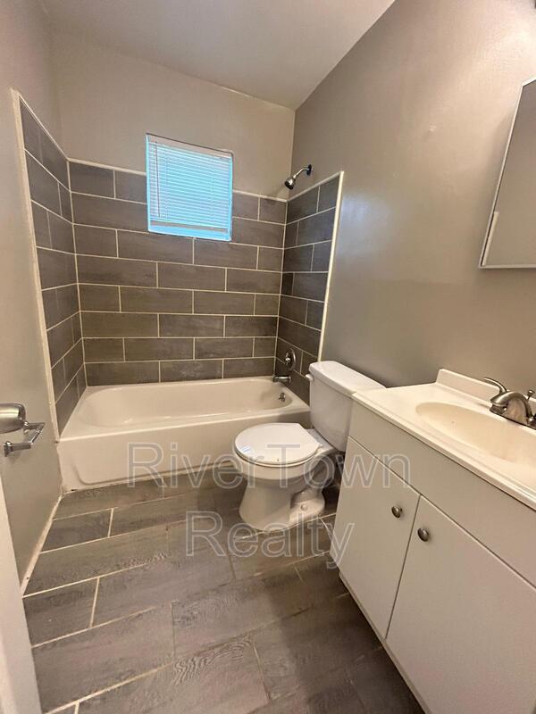 Photo - 3020 Sinclair St