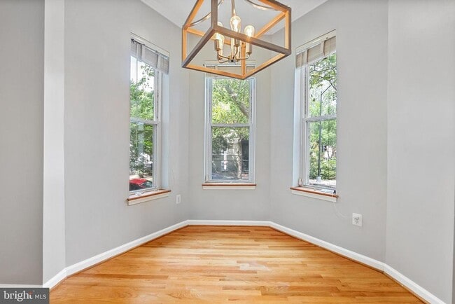 Photo - 600 Q St NW