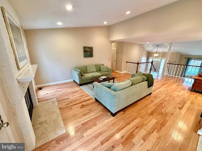 Photo - 9420 Lakeside Dr